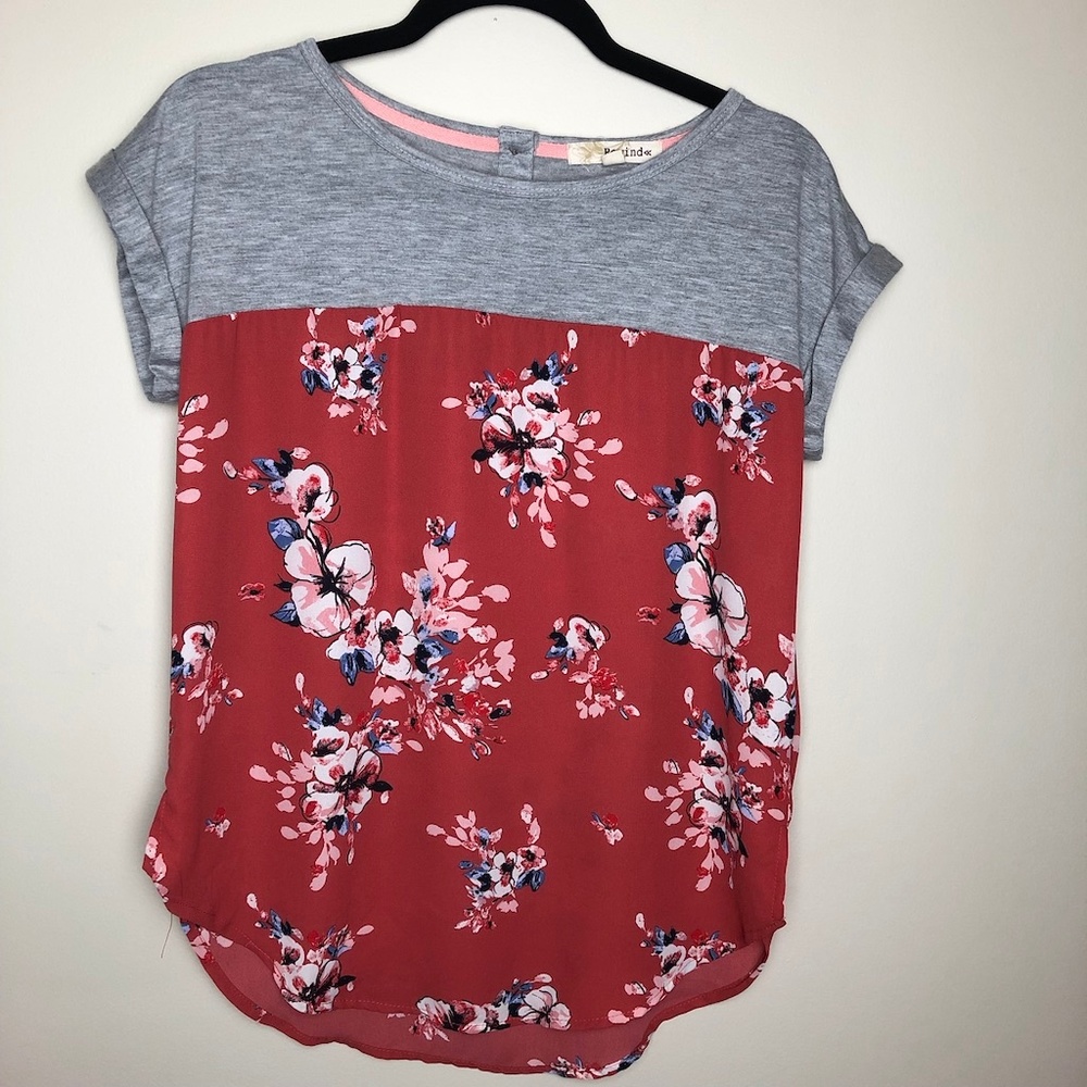 Rewind Floral Blouse Size Medium